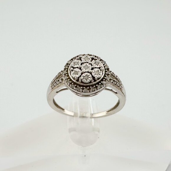 Pretty Round Natural Diamond Ring Size 7 - Picture 5 of 12